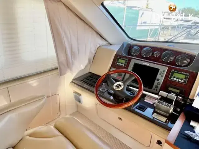 Sea Ray 52 Sedan Bridge