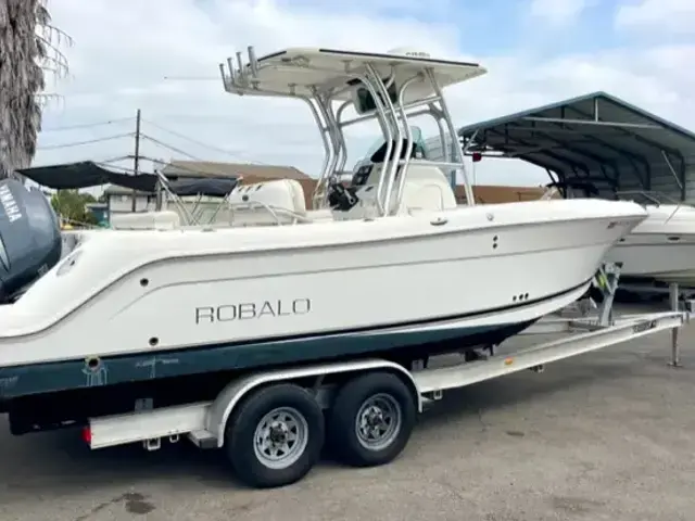 Robalo 240