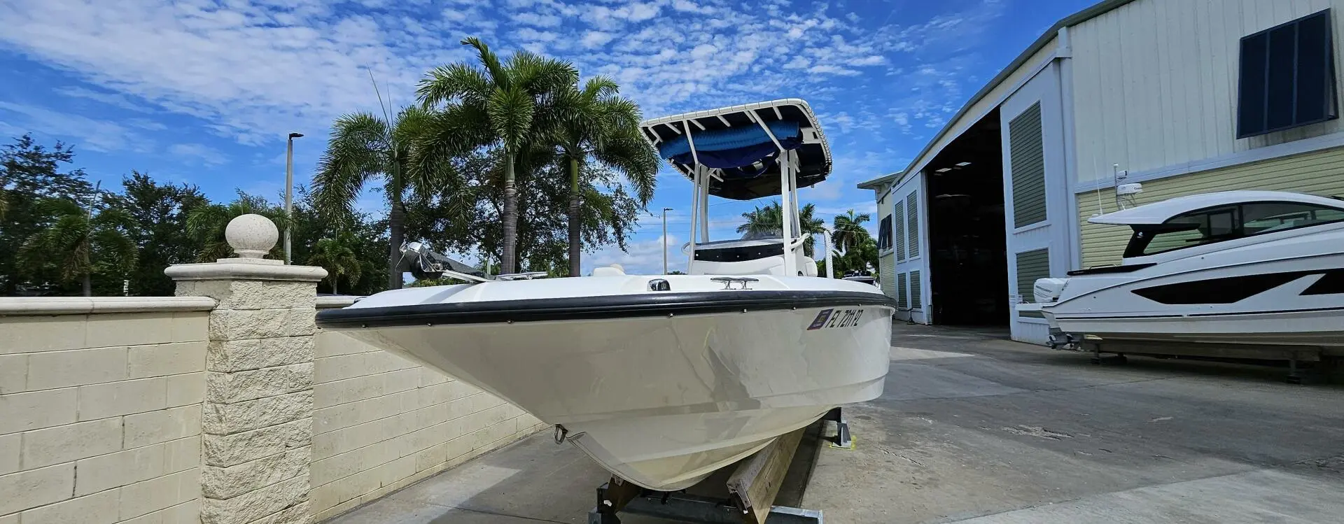 2016 Boston Whaler 240 dauntless