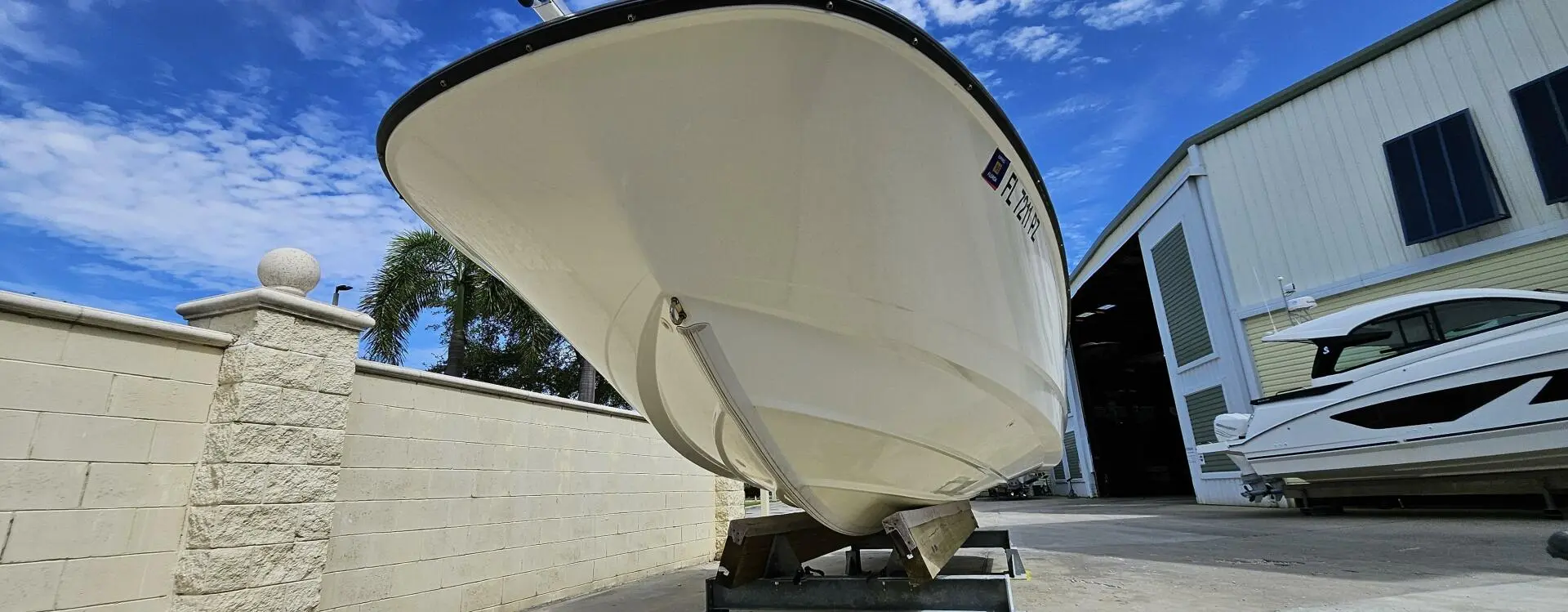 2016 Boston Whaler 240 dauntless