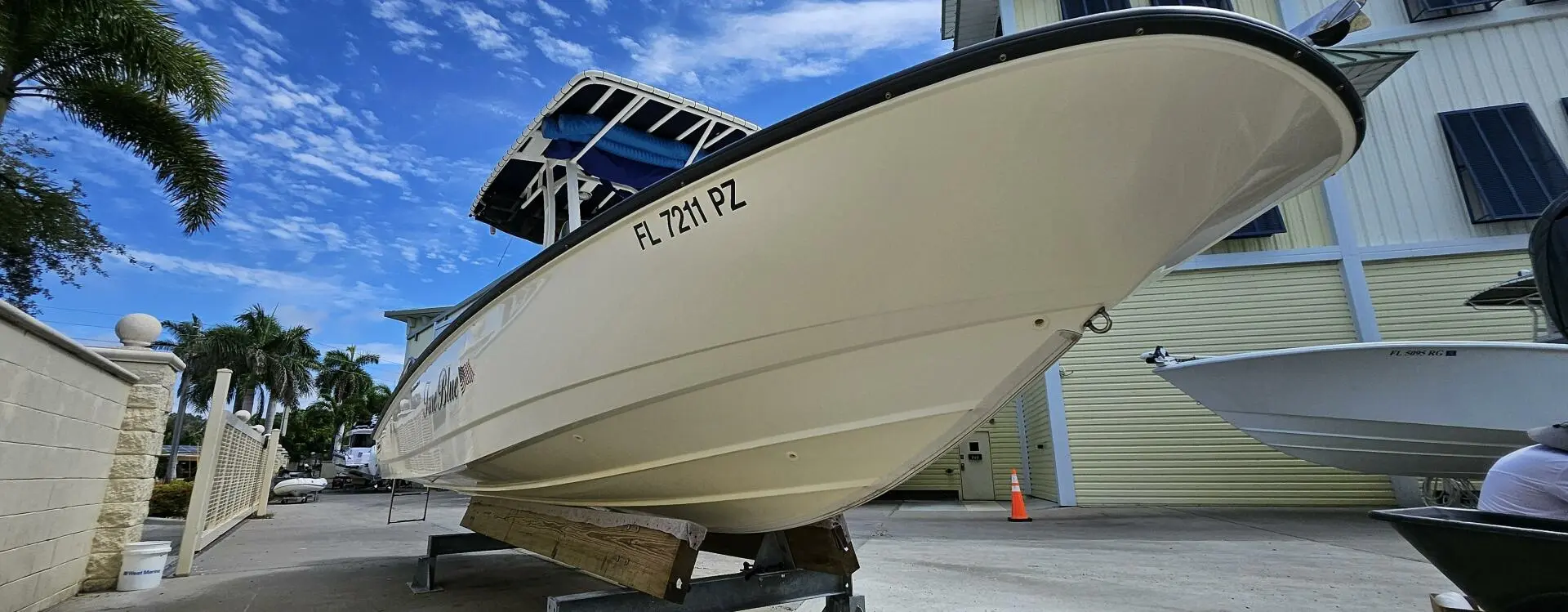 2016 Boston Whaler 240 dauntless