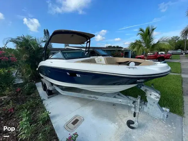 Sea Ray 210 SPX