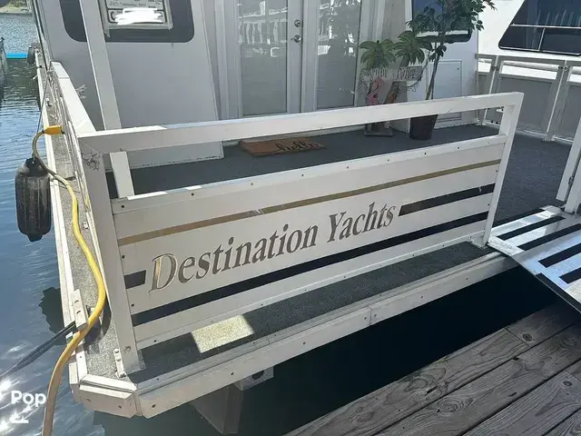 Destination Yacht 16x60