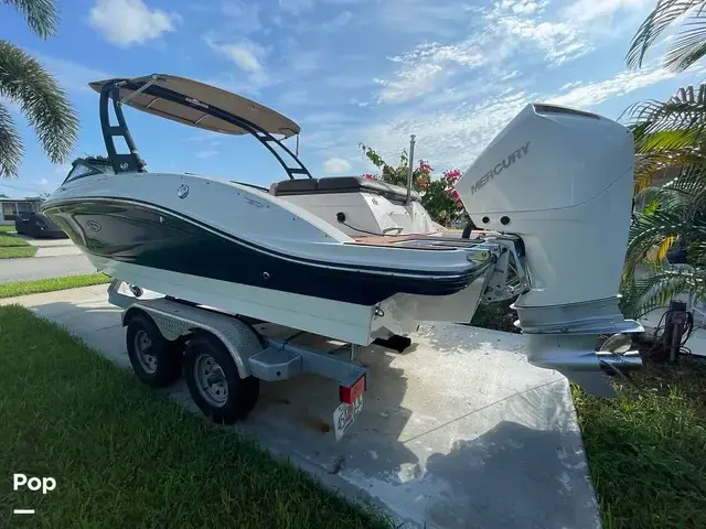 Sea Ray 210 SPX