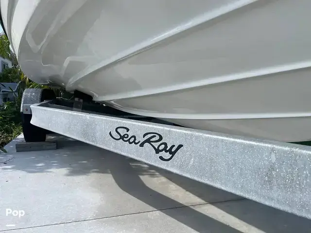 Sea Ray 210 SPX