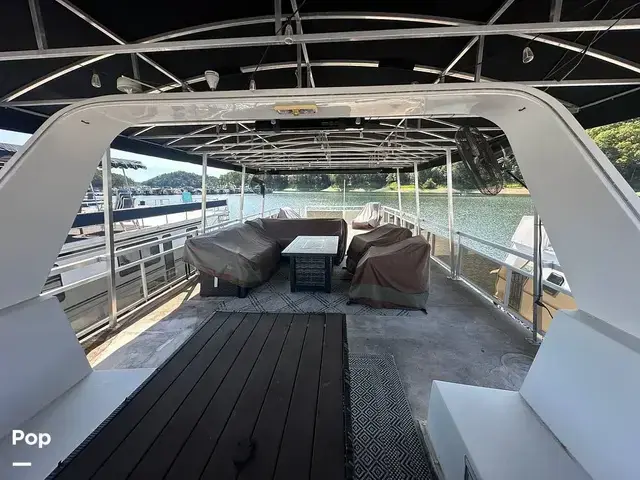 Destination Yacht 16x60