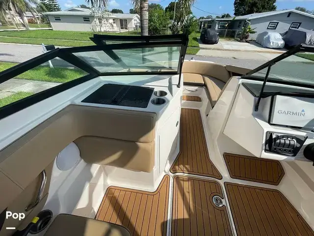 Sea Ray 210 SPX