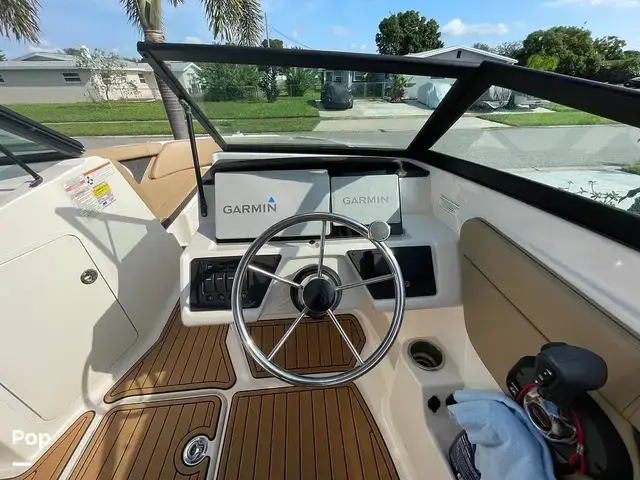 Sea Ray 210 SPX