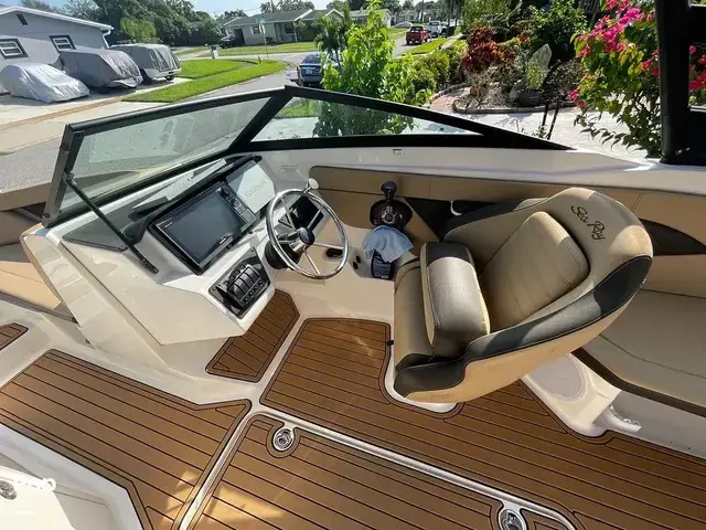 Sea Ray 210 SPX