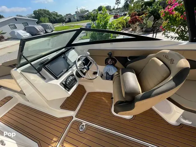 Sea Ray 210 SPX