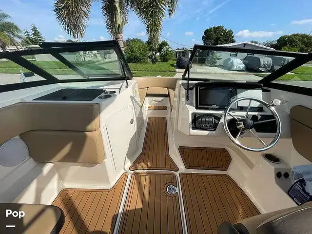 Sea Ray 210 SPX