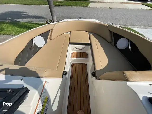 Sea Ray 210 SPX