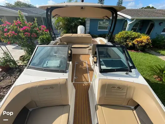 Sea Ray 210 SPX