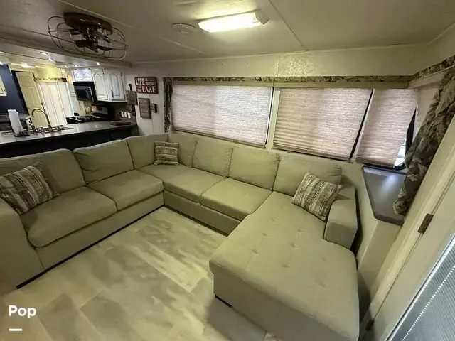 Destination Yacht 16x60