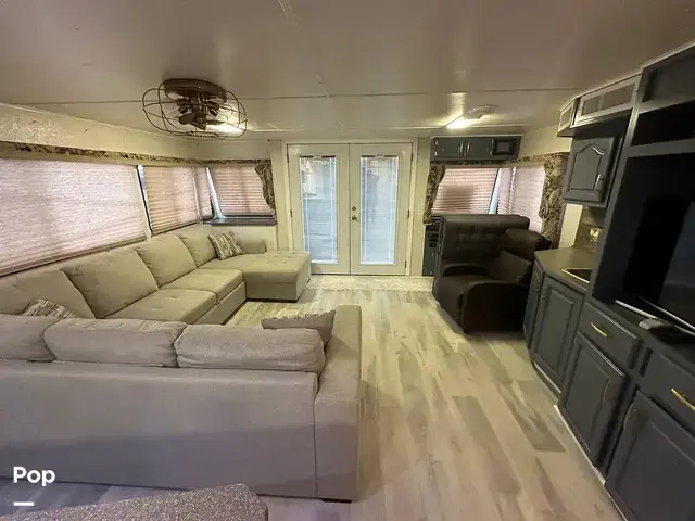 Destination Yacht 16x60