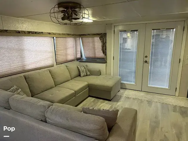 Destination Yacht 16x60