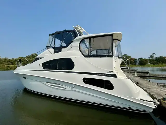 Silverton 39 Motor Yacht