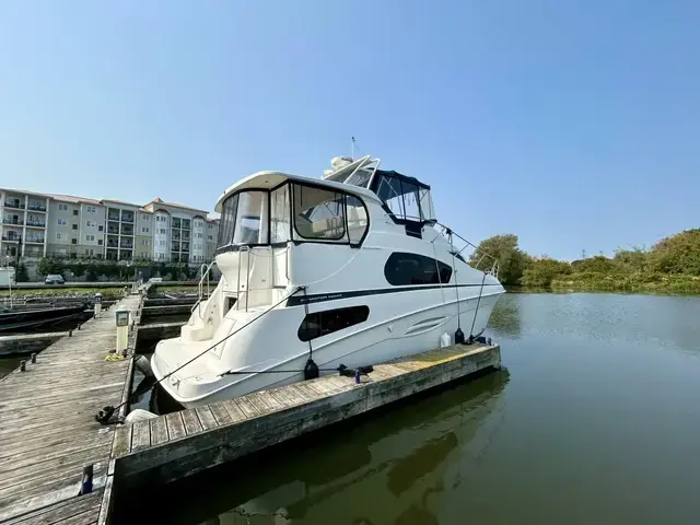 Silverton 39 Motor Yacht