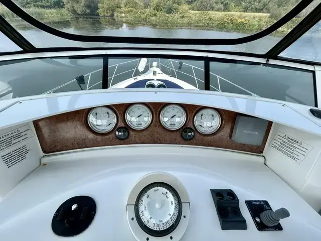 Silverton 39 Motor Yacht