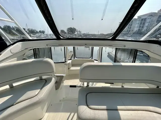 Silverton 39 Motor Yacht