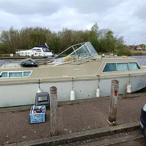 1975 JGM Madeira 27 Aft Cabin