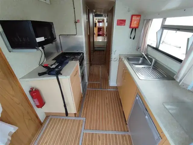 Aquafibre boats entrepreneur 44