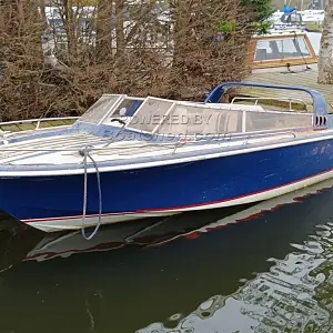 1977 Broom Boats