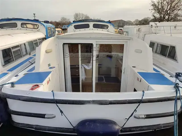 Aquafibre boats entrepreneur 44