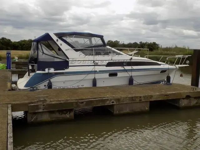 Bayliner 2855 Ciera Sunbridge AFT CABIN