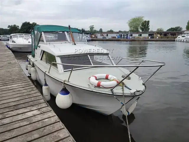 Coronet 24 De Luxe 24