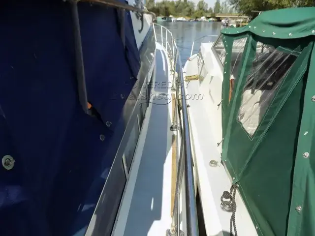 Aquafibre boats 37 AFT CABIN