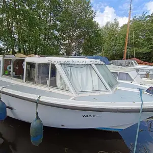 1982 Aquafibre boats 33 Ruby