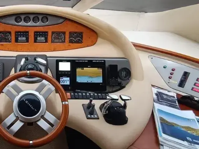 Azimut 55