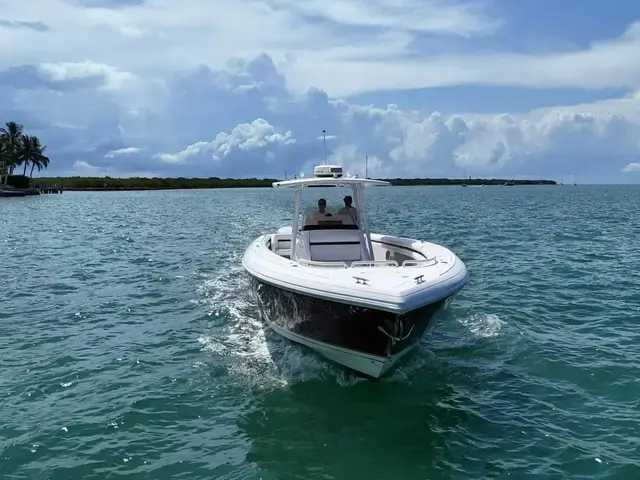 Intrepid Boats 400 Center Console