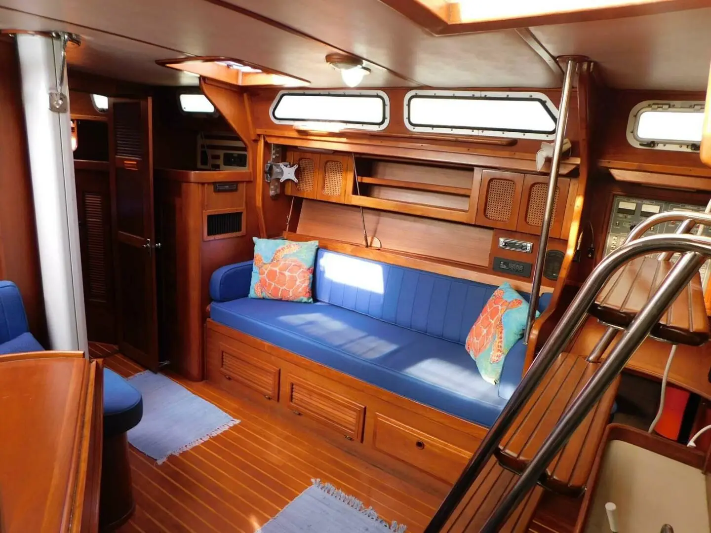 1985 Endeavour 42