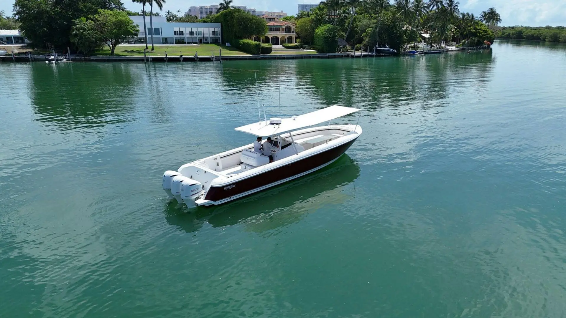 2012 Intrepid 400 center console