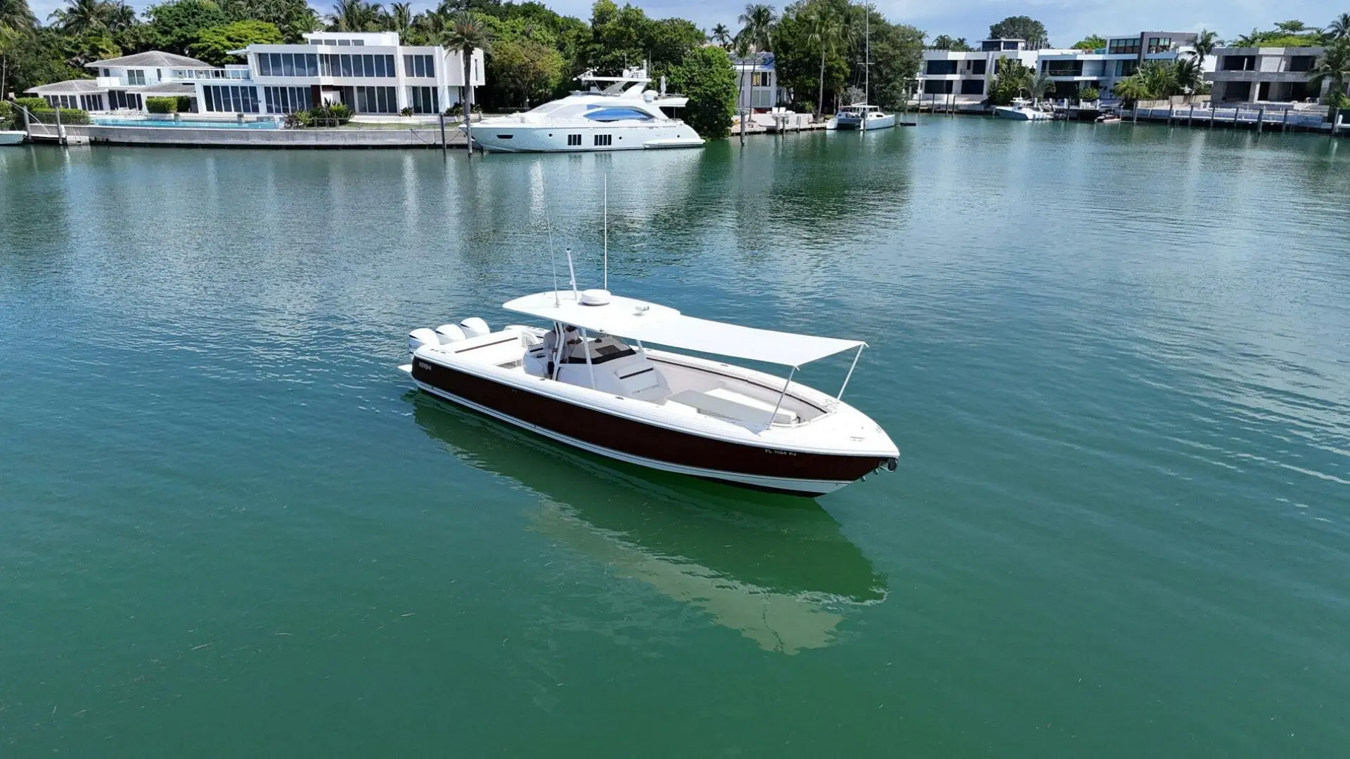 2012 Intrepid 400 center console