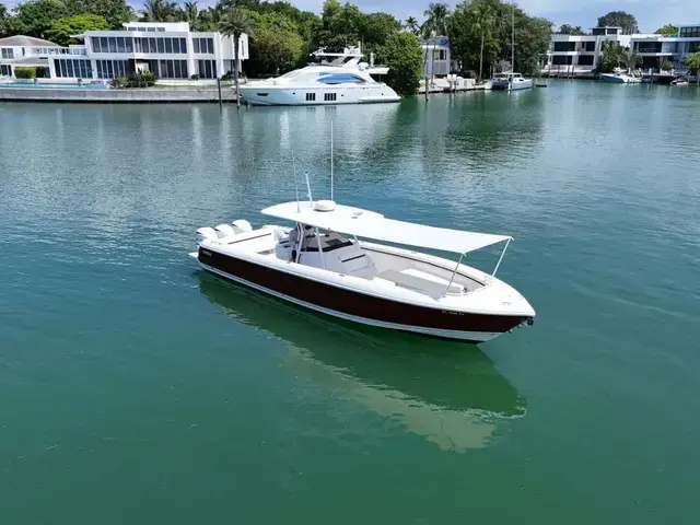 Intrepid Boats 400 Center Console