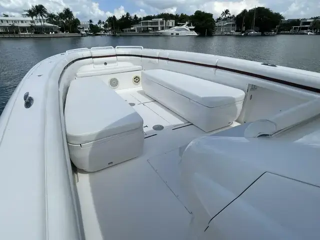 Intrepid Boats 400 Center Console