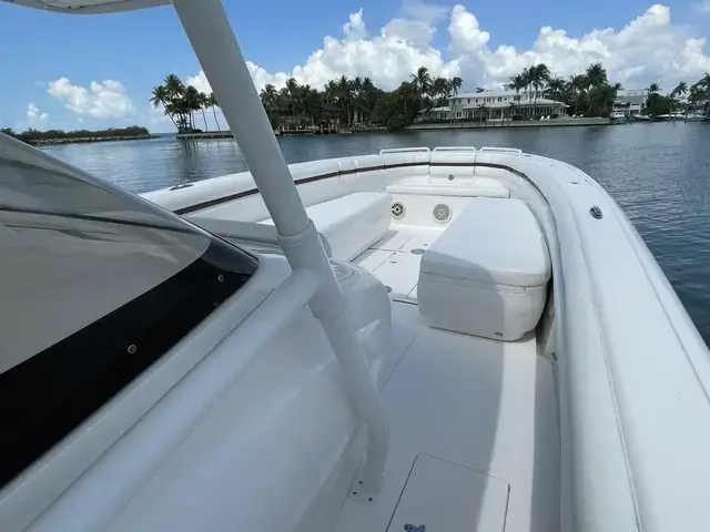 Intrepid Boats 400 Center Console