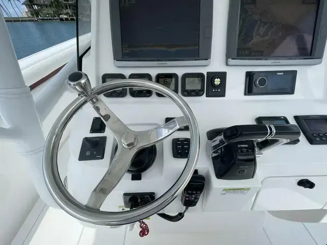 Intrepid Boats 400 Center Console