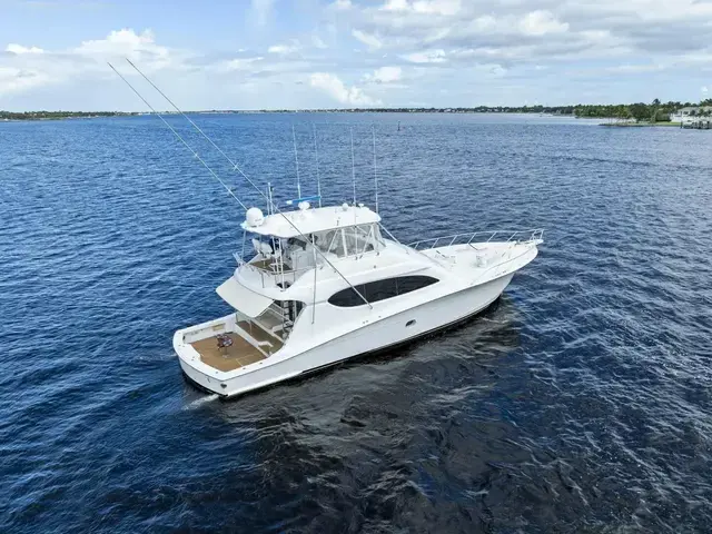 Hatteras 68 Convertible