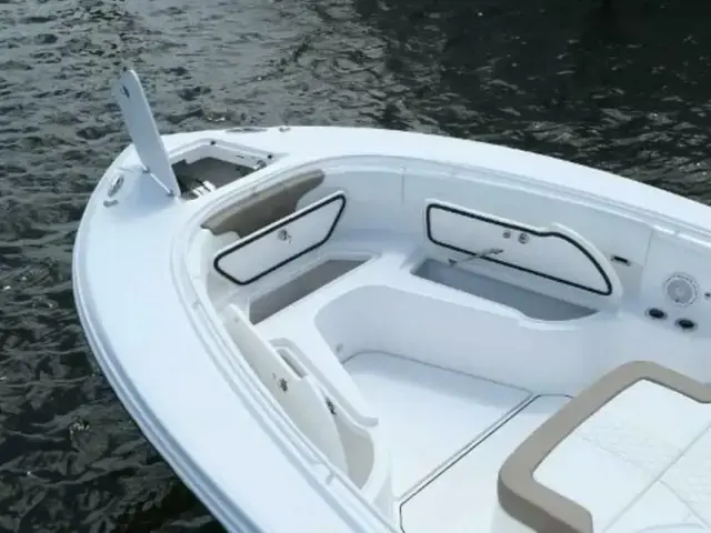 Edgewater boats 370CC