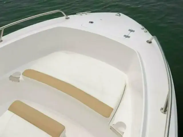 Edgewater boats 188CC