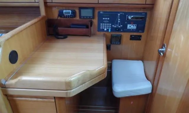 2007 Bavaria 30 cruiser