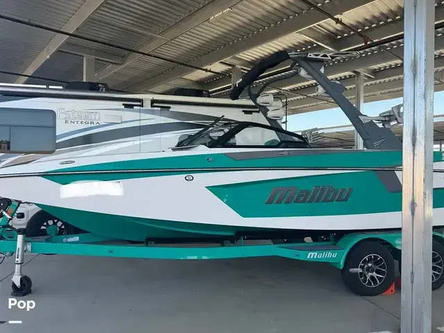 Malibu Wakesetter 23 MXZ