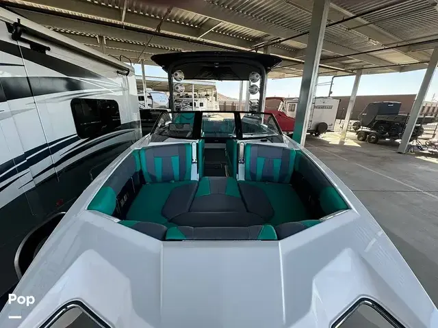 Malibu Wakesetter 23 MXZ