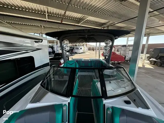 Malibu Wakesetter 23 MXZ