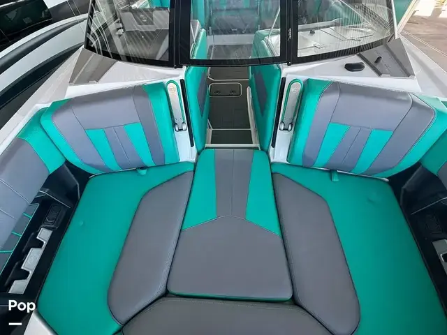 Malibu Wakesetter 23 MXZ