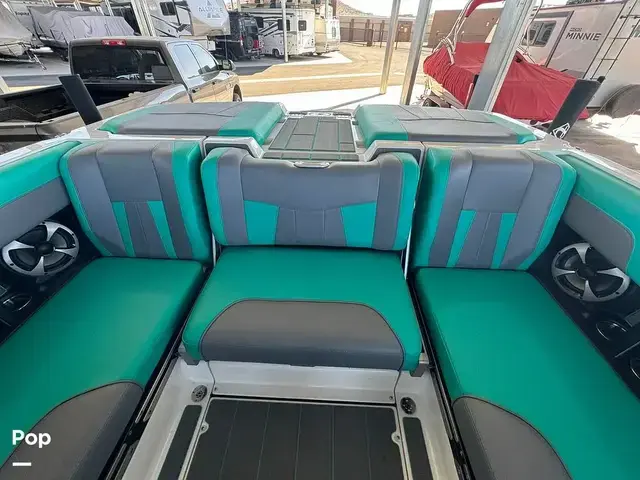 Malibu Wakesetter 23 MXZ